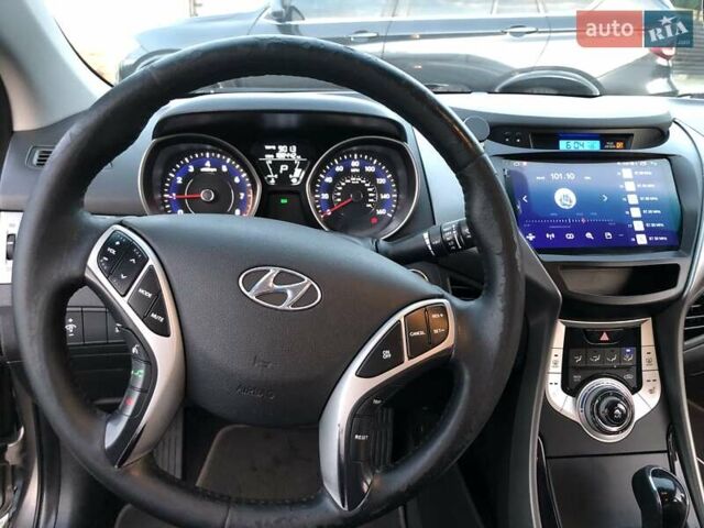 Хендай Элантра 2011 в Киеве на Automoto.ua Серый Хендай Элантра, объемом двигателя 1.8 л и пробегом 302 тыс. км за 7800 $, фото 10 на Automoto.ua