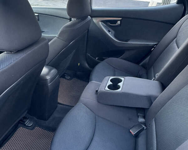 Серый Хендай Элантра, объемом двигателя 1.59 л и пробегом 238 тыс. км за 7199 $, фото 13 на Automoto.ua