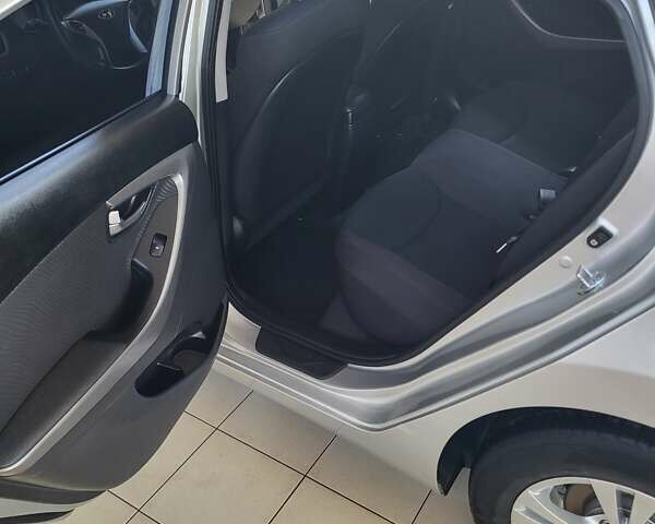 Серый Хендай Элантра, объемом двигателя 1.59 л и пробегом 205 тыс. км за 9499 $, фото 64 на Automoto.ua