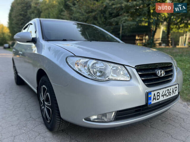 Сірий Хендай Елантра, об'ємом двигуна 1.59 л та пробігом 220 тис. км за 5500 $, фото 2 на Automoto.ua