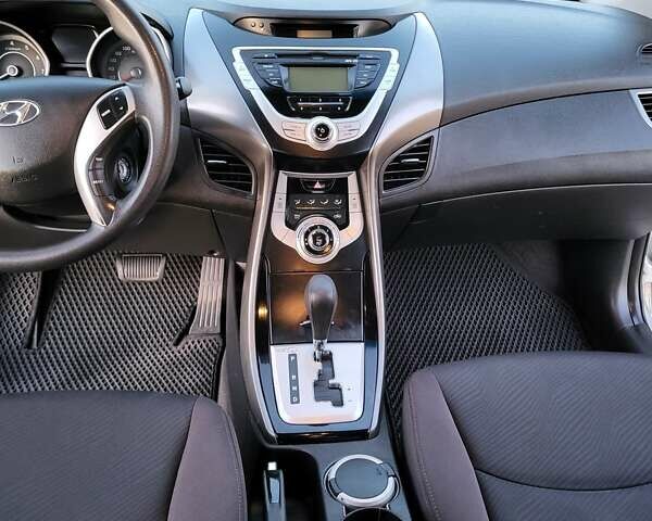 Серый Хендай Элантра, объемом двигателя 1.59 л и пробегом 205 тыс. км за 9499 $, фото 83 на Automoto.ua