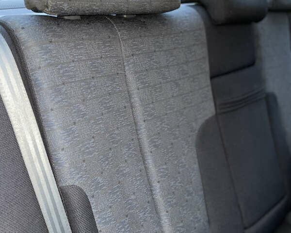 Сірий Хендай Елантра, об'ємом двигуна 1.6 л та пробігом 220 тис. км за 4550 $, фото 14 на Automoto.ua