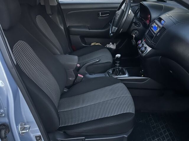 Серый Хендай Элантра, объемом двигателя 1.6 л и пробегом 144 тыс. км за 6000 $, фото 13 на Automoto.ua