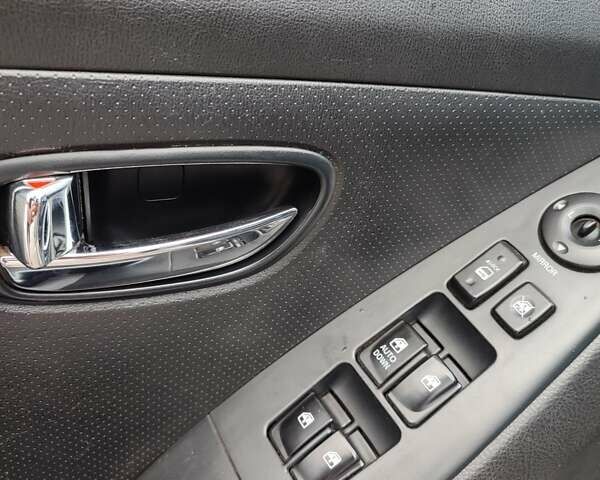 Серый Хендай Элантра, объемом двигателя 1.6 л и пробегом 242 тыс. км за 6400 $, фото 13 на Automoto.ua