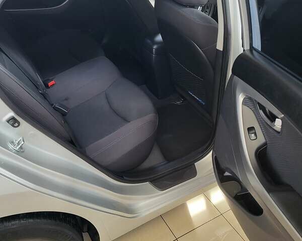 Серый Хендай Элантра, объемом двигателя 1.59 л и пробегом 205 тыс. км за 9499 $, фото 63 на Automoto.ua