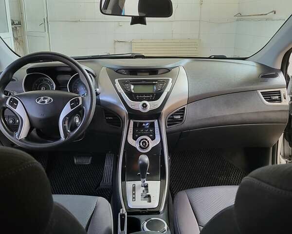 Серый Хендай Элантра, объемом двигателя 1.59 л и пробегом 205 тыс. км за 9499 $, фото 68 на Automoto.ua