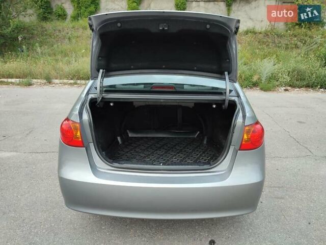 Серый Хендай Элантра, объемом двигателя 1.6 л и пробегом 242 тыс. км за 6400 $, фото 15 на Automoto.ua