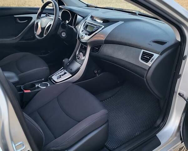 Серый Хендай Элантра, объемом двигателя 1.59 л и пробегом 205 тыс. км за 9499 $, фото 76 на Automoto.ua