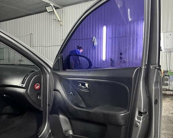 Серый Хендай Элантра, объемом двигателя 1.98 л и пробегом 185 тыс. км за 6100 $, фото 11 на Automoto.ua
