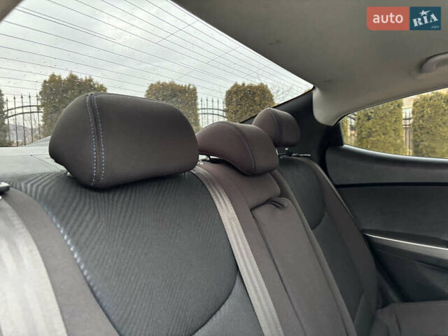 Сірий Хендай Елантра, об'ємом двигуна 1.59 л та пробігом 231 тис. км за 8700 $, фото 43 на Automoto.ua