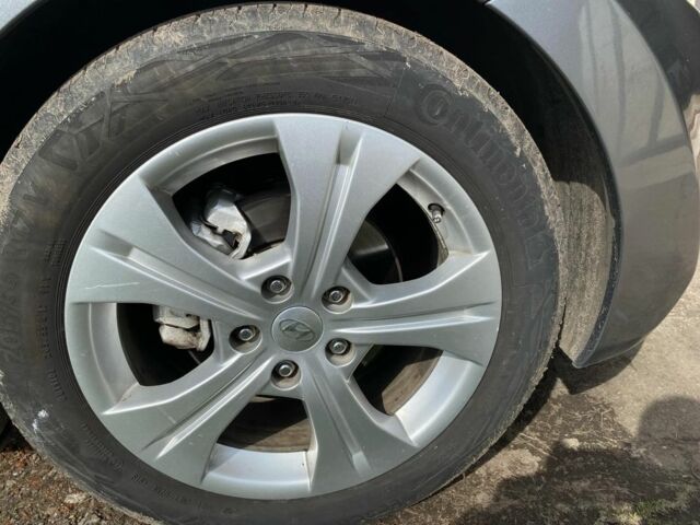 Серый Хендай Элантра, объемом двигателя 1.8 л и пробегом 181 тыс. км за 8500 $, фото 18 на Automoto.ua