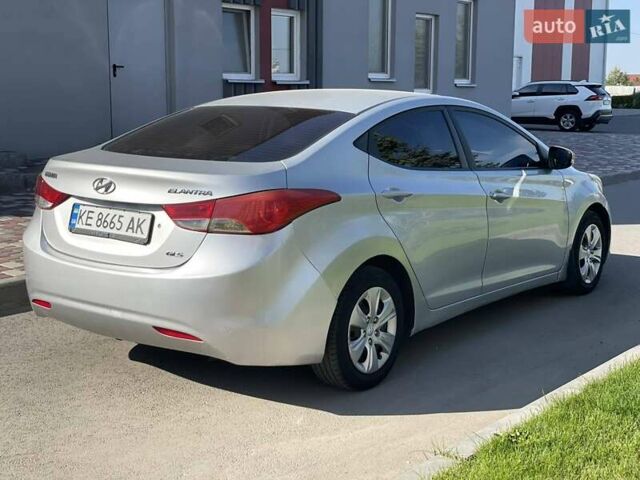 Сірий Хендай Елантра, об'ємом двигуна 1.59 л та пробігом 225 тис. км за 7200 $, фото 8 на Automoto.ua
