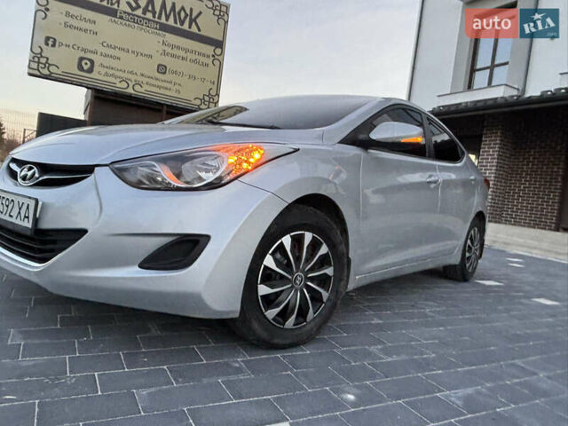 Сірий Хендай Елантра, об'ємом двигуна 1.59 л та пробігом 231 тис. км за 8700 $, фото 14 на Automoto.ua