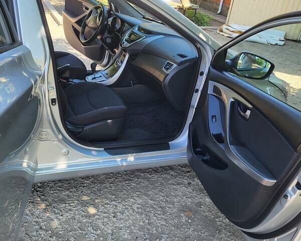 Серый Хендай Элантра, объемом двигателя 1.59 л и пробегом 205 тыс. км за 9499 $, фото 72 на Automoto.ua