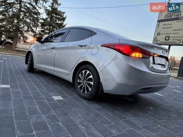 Сірий Хендай Елантра, об'ємом двигуна 1.59 л та пробігом 231 тис. км за 8700 $, фото 24 на Automoto.ua