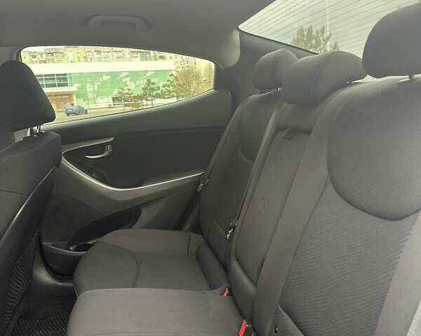 Сірий Хендай Елантра, об'ємом двигуна 1.8 л та пробігом 135 тис. км за 8799 $, фото 9 на Automoto.ua