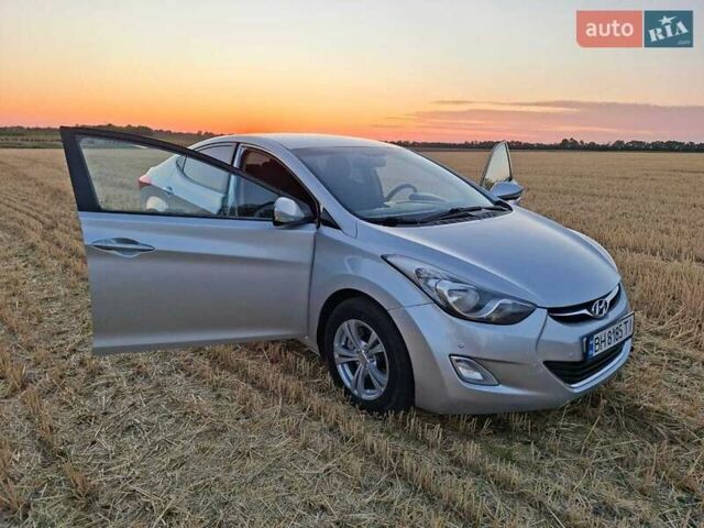Серый Хендай Элантра, объемом двигателя 1.59 л и пробегом 205 тыс. км за 9499 $, фото 22 на Automoto.ua