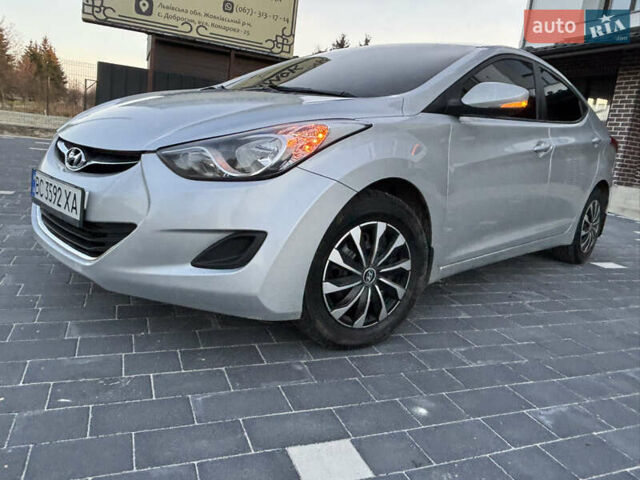 Сірий Хендай Елантра, об'ємом двигуна 1.59 л та пробігом 231 тис. км за 8700 $, фото 13 на Automoto.ua