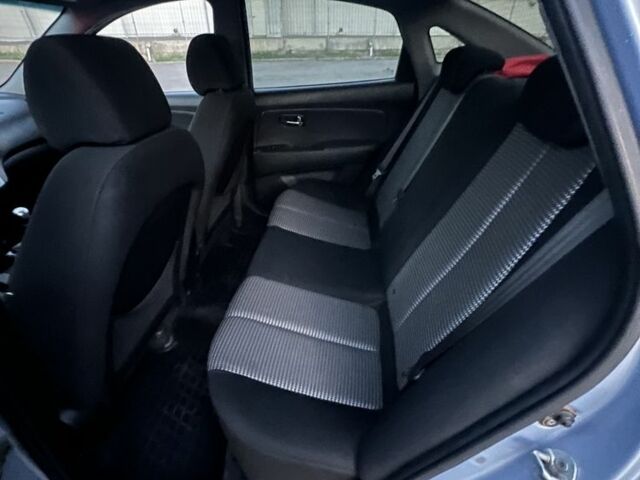 Серый Хендай Элантра, объемом двигателя 1.6 л и пробегом 144 тыс. км за 6000 $, фото 14 на Automoto.ua