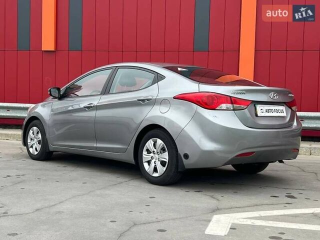 Сірий Хендай Елантра, об'ємом двигуна 1.8 л та пробігом 145 тис. км за 9790 $, фото 4 на Automoto.ua