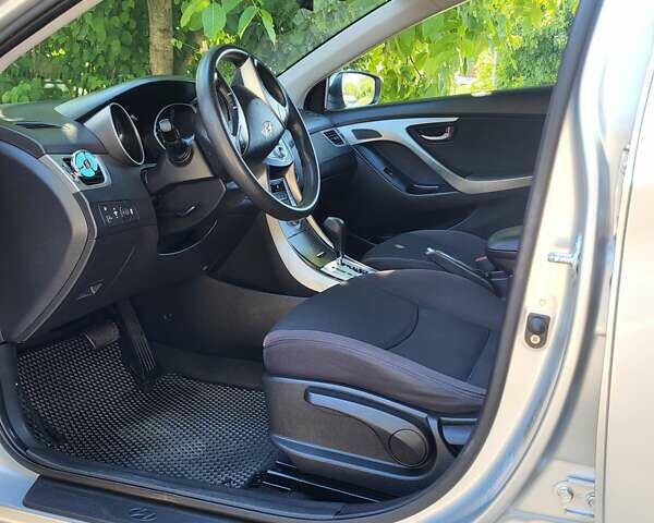 Серый Хендай Элантра, объемом двигателя 1.59 л и пробегом 205 тыс. км за 9499 $, фото 73 на Automoto.ua