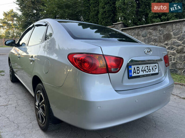 Сірий Хендай Елантра, об'ємом двигуна 1.59 л та пробігом 220 тис. км за 5500 $, фото 12 на Automoto.ua