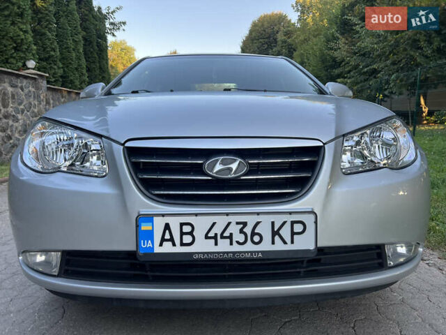 Сірий Хендай Елантра, об'ємом двигуна 1.59 л та пробігом 220 тис. км за 5500 $, фото 18 на Automoto.ua