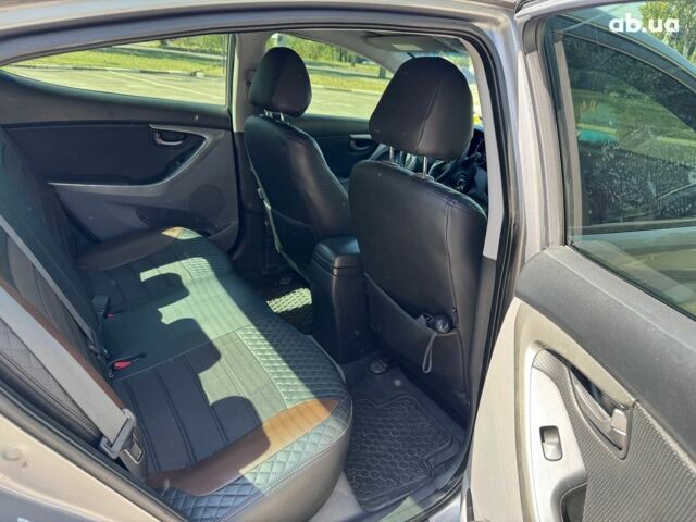 Серый Хендай Элантра, объемом двигателя 1.8 л и пробегом 235 тыс. км за 8990 $, фото 10 на Automoto.ua