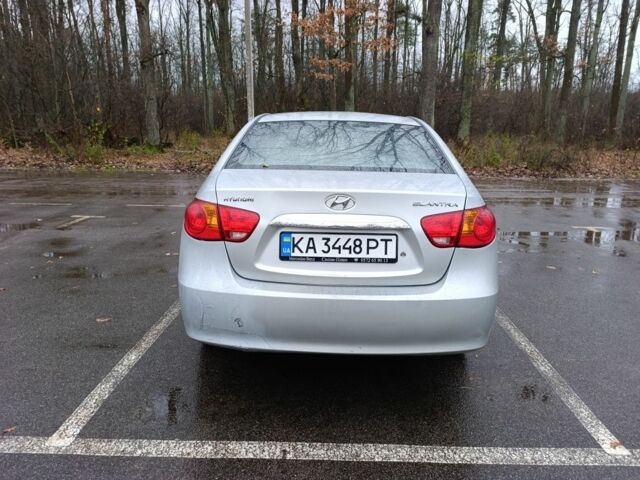 Серый Хендай Элантра, объемом двигателя 1.6 л и пробегом 213 тыс. км за 5500 $, фото 7 на Automoto.ua