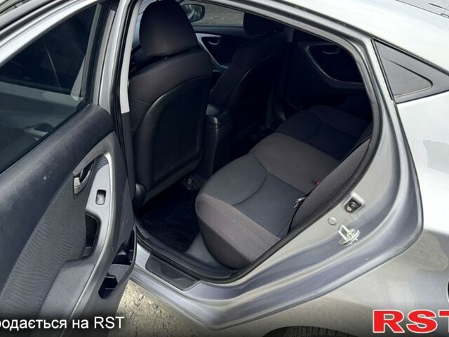 Серый Хендай Элантра, объемом двигателя 1.8 л и пробегом 179 тыс. км за 6400 $, фото 5 на Automoto.ua