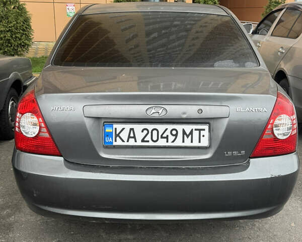 Серый Хендай Элантра, объемом двигателя 1.6 л и пробегом 243 тыс. км за 4500 $, фото 6 на Automoto.ua