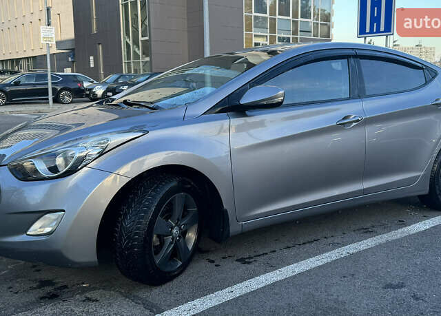 Серый Хендай Элантра, объемом двигателя 1.8 л и пробегом 188 тыс. км за 9600 $, фото 10 на Automoto.ua