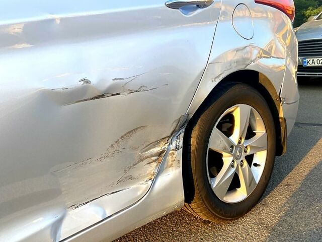 Серый Хендай Элантра, объемом двигателя 1.8 л и пробегом 230 тыс. км за 6800 $, фото 7 на Automoto.ua