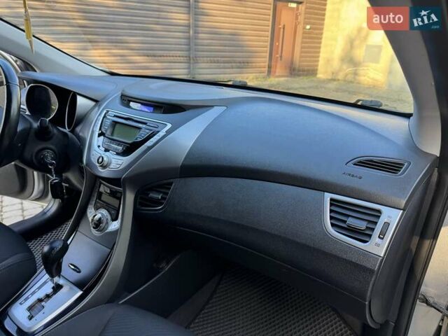 Серый Хендай Элантра, объемом двигателя 1.8 л и пробегом 168 тыс. км за 9200 $, фото 44 на Automoto.ua