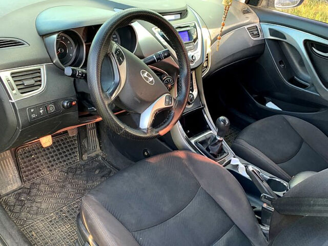 Сірий Хендай Елантра, об'ємом двигуна 1.6 л та пробігом 167 тис. км за 9200 $, фото 8 на Automoto.ua