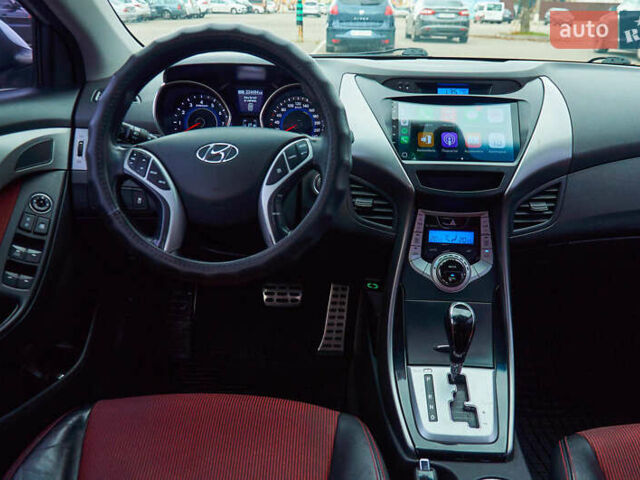 Сірий Хендай Елантра, об'ємом двигуна 1.59 л та пробігом 225 тис. км за 9500 $, фото 11 на Automoto.ua