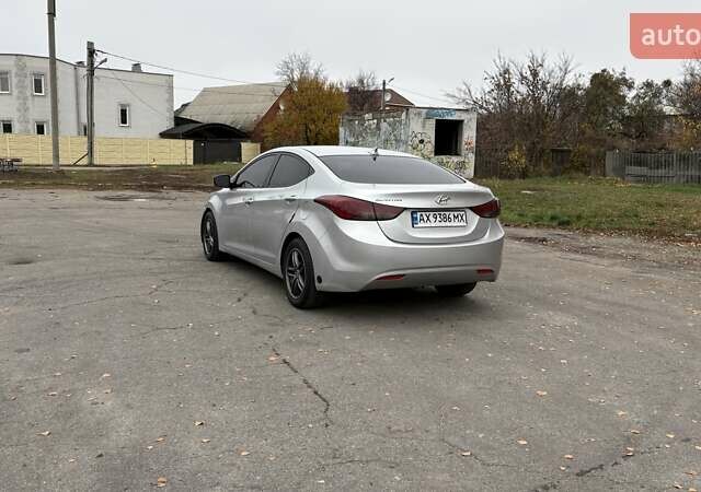 Сірий Хендай Елантра, об'ємом двигуна 1.8 л та пробігом 287 тис. км за 7850 $, фото 5 на Automoto.ua