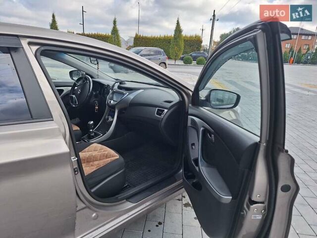 Серый Хендай Элантра, объемом двигателя 1.8 л и пробегом 142 тыс. км за 6700 $, фото 18 на Automoto.ua