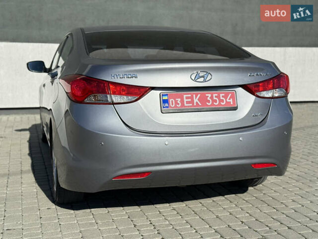 Хендай Элантра 2012 в Тернополе на Automoto.ua Серый Хендай Элантра, объемом двигателя 1.8 л и пробегом 168 тыс. км за 7500 $, фото 19 на Automoto.ua