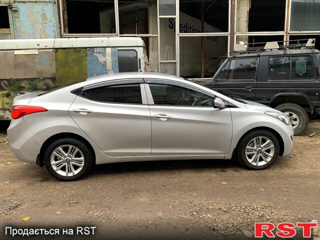 Сірий Хендай Елантра, об'ємом двигуна 1.6 л та пробігом 230 тис. км за 8500 $, фото 5 на Automoto.ua