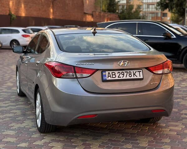 Сірий Хендай Елантра, об'ємом двигуна 1.8 л та пробігом 194 тис. км за 7999 $, фото 2 на Automoto.ua