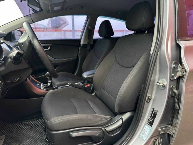 Сірий Хендай Елантра, об'ємом двигуна 0 л та пробігом 232 тис. км за 8290 $, фото 8 на Automoto.ua