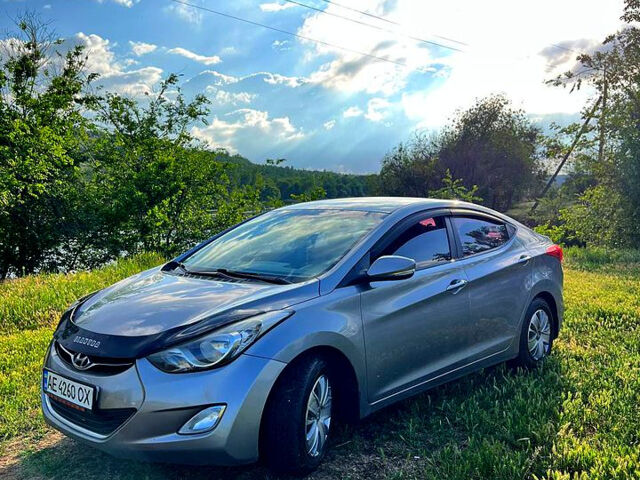 Сірий Хендай Елантра, об'ємом двигуна 1.6 л та пробігом 167 тис. км за 9200 $, фото 6 на Automoto.ua