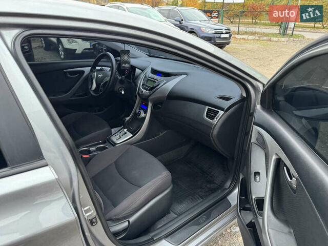 Хендай Элантра 2012 в Полтаве на Automoto.ua Серый Хендай Элантра, объемом двигателя 1.8 л и пробегом 228 тыс. км за 7999 $, фото 14 на Automoto.ua