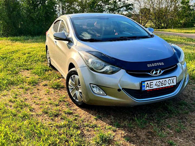 Сірий Хендай Елантра, об'ємом двигуна 1.6 л та пробігом 167 тис. км за 9200 $, фото 12 на Automoto.ua