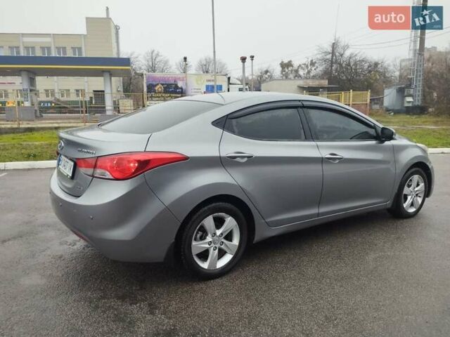 Серый Хендай Элантра, объемом двигателя 1.8 л и пробегом 155 тыс. км за 8800 $, фото 4 на Automoto.ua