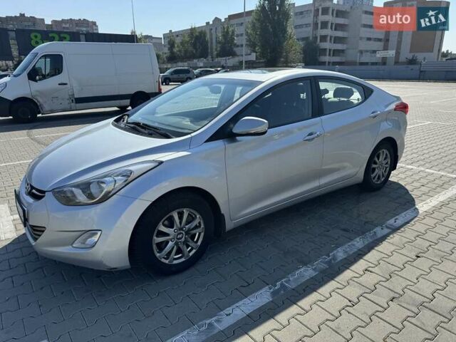 Серый Хендай Элантра, объемом двигателя 1.8 л и пробегом 193 тыс. км за 9500 $, фото 5 на Automoto.ua