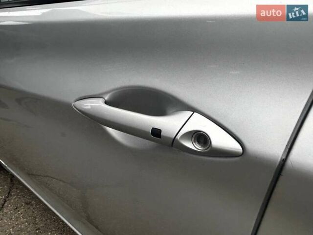 Сірий Хендай Елантра, об'ємом двигуна 1.59 л та пробігом 225 тис. км за 9990 $, фото 8 на Automoto.ua
