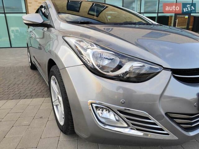 Хендай Элантра 2012 в Киеве на Automoto.ua Серый Хендай Элантра, объемом двигателя 1.8 л и пробегом 115 тыс. км за 9200 $, фото 4 на Automoto.ua