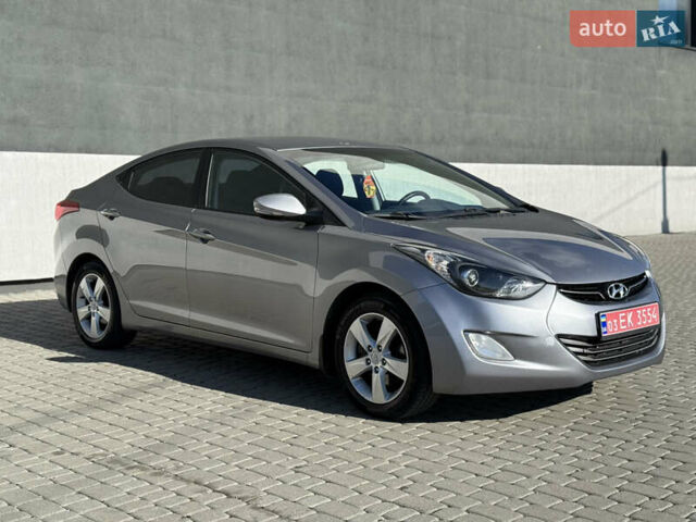 Хендай Элантра 2012 в Тернополе на Automoto.ua Серый Хендай Элантра, объемом двигателя 1.8 л и пробегом 168 тыс. км за 7500 $, фото 1 на Automoto.ua